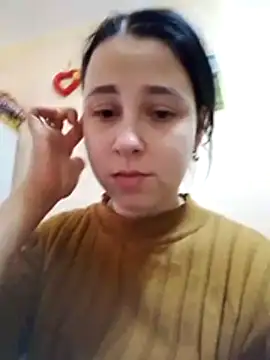 Snapshot of Gussie_Bridie chatting on October 22, 2025, 4:34 am Gussie Bridie online show from October 22, 2025, 4:34 am