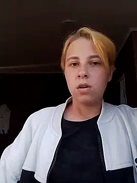 Gussie Bridie online show from April 12, 2026, 12:30 pm