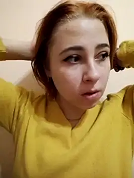 Snapshot of Gussie_Bridie chatting on November 5, 2025, 5:21 am Gussie Bridie online show from November 5, 2025, 5:21 am