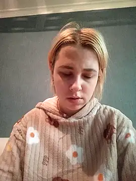 Snapshot of Gussie_Bridie chatting on February 18, 2025, 7:10 am Gussie Bridie online show from February 18, 2025, 7:10 am