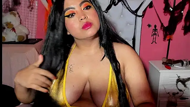 ivy roosx online show from October 27, 2025, 11:49 pm