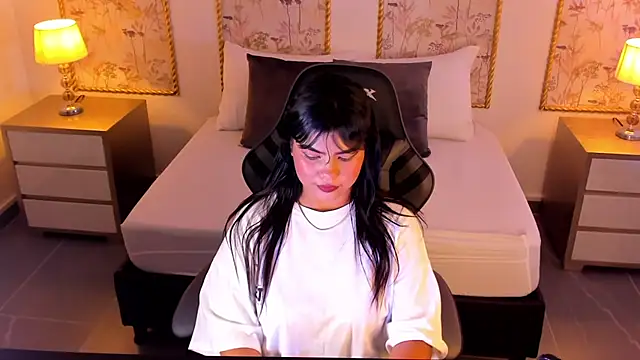 Snapshot of nicky_peyton chatting on September 23, 2025, 2:40 am nicky peyton online show from September 23, 2025, 2:40 am