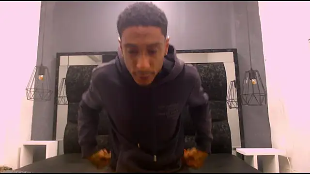 Snapshot of Jose_Smoke chatting on September 18, 2025, 3:09 am Jose Smoke online show from September 18, 2025, 3:09 am