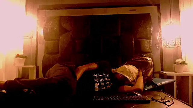 Snapshot of Jose_Smoke chatting on March 15, 2025, 6:58 am Jose Smoke online show from March 15, 2025, 6:58 am