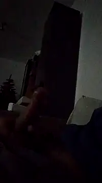 Snapshot of kevcore96 chatting on December 6, 2024, 4:55 pm kevcore96 online show from December 6, 2024, 4:55 pm