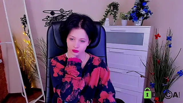 Alina Mills online show from December 30, 2024, 10:32 am