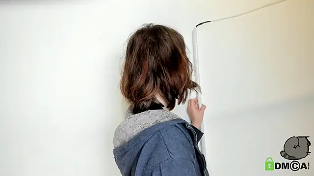 Snapshot of Alina_Mills chatting on September 28, 2025, 9:38 am Alina Mills online show from September 28, 2025, 9:38 am