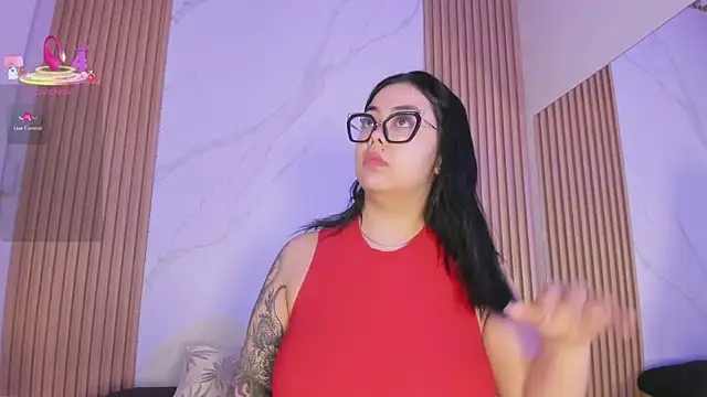 juicy led  online show from November 8, 2025, 11:14 am