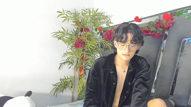 Snapshot of Black_Rose2 chatting on March 12, 2025, 2:56 pm Black Rose2 online show from March 12, 2025, 2:56 pm