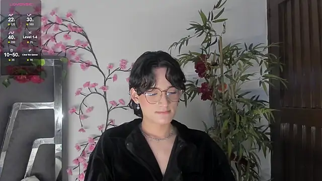 Snapshot of Black_Rose2 chatting on September 17, 2025, 11:56 am Black Rose2 online show from September 17, 2025, 11:56 am