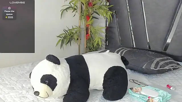 Snapshot of Black_Rose2 chatting on March 13, 2025, 11:51 am Black Rose2 online show from March 13, 2025, 11:51 am