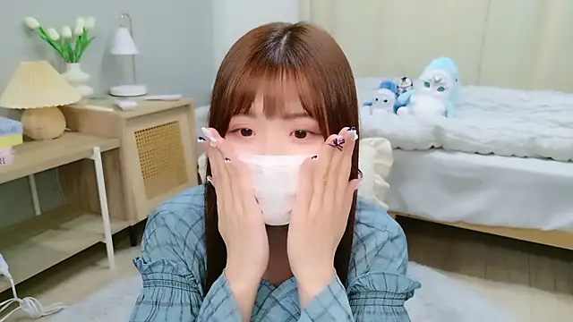 Snapshot of Sayuringo_ chatting on October 8, 2025, 11:23 am Sayuringo online show from October 8, 2025, 11:23 am