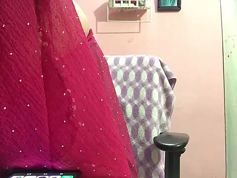 Snapshot of Desi_bhabhiii chatting on January 16, 2025, 5:53 am Desi bhabhiii online show from January 16, 2025, 5:53 am