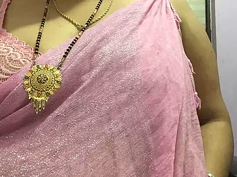 Snapshot of Desi_bhabhiii chatting on February 28, 2025, 8:42 am Desi bhabhiii online show from February 28, 2025, 8:42 am