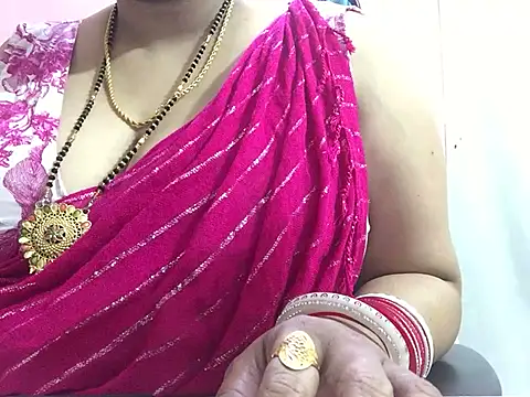 Snapshot of Desi_bhabhiii chatting on January 3, 2025, 5:50 am Desi bhabhiii online show from January 3, 2025, 5:50 am