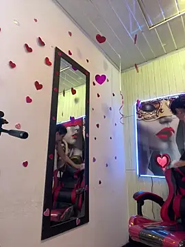  luna torres online show from March 14, 2026, 12:55 pm