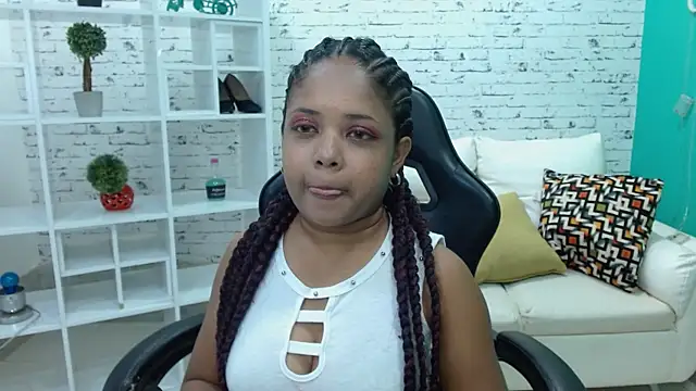 Melikasweetz online show from February 18, 2026, 5:20 pm