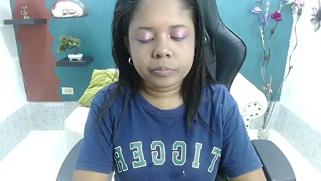 Melikasweetz online show from February 26, 2025, 5:31 pm