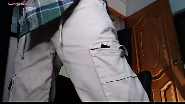 ren stipee online show from March 13, 2025, 11:27 pm