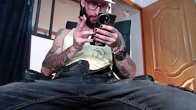 ren stipee online show from February 20, 2025, 5:44 am