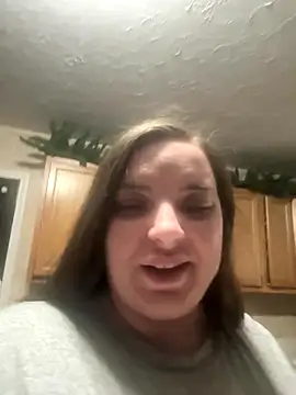 Snapshot of lairarose chatting on November 10, 2025, 4:34 pm lairarose online show from November 10, 2025, 4:34 pm