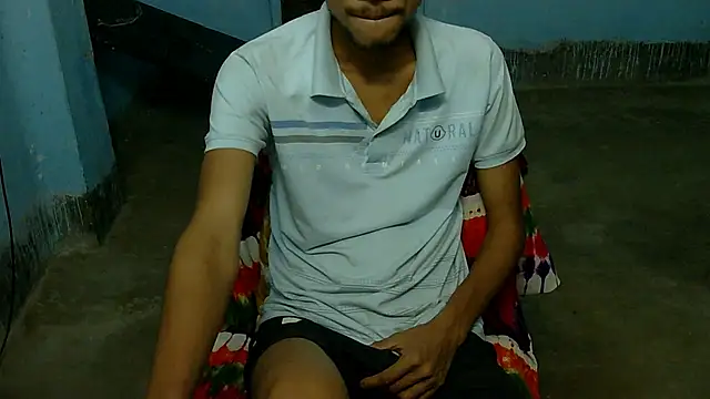 Snapshot of Alex_Suman25 chatting on October 29, 2025, 11:31 am Alex Suman25 online show from October 29, 2025, 11:31 am