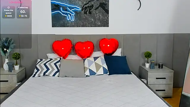 MiaBecky online show from February 11, 2025, 5:26 am