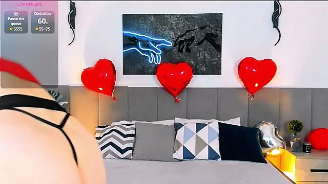 MiaBecky online show from February 18, 2025, 5:20 am