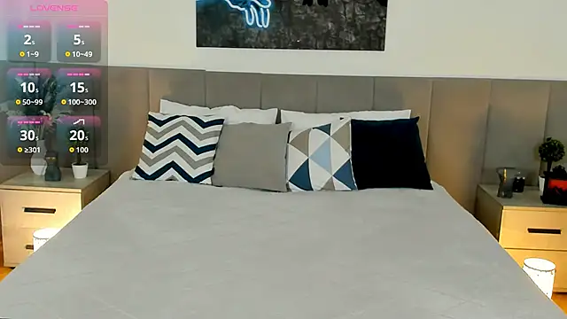 Snapshot of MiaBecky chatting on October 7, 2025, 5:19 am MiaBecky online show from October 7, 2025, 5:19 am