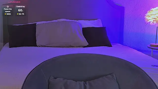 MiaBecky online show from March 1, 2025, 5:20 am