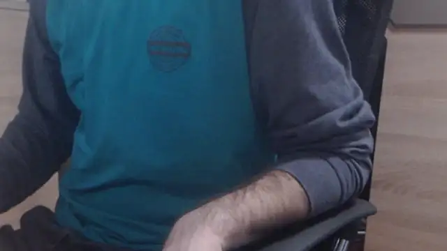 uncutguy01 online show from January 12, 2025, 7:10 pm