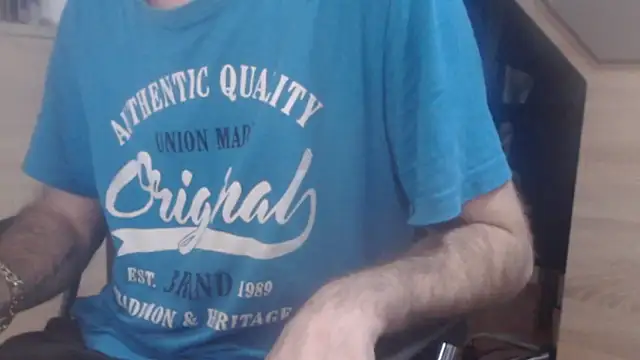 uncutguy01 online show from January 11, 2025, 3:42 pm