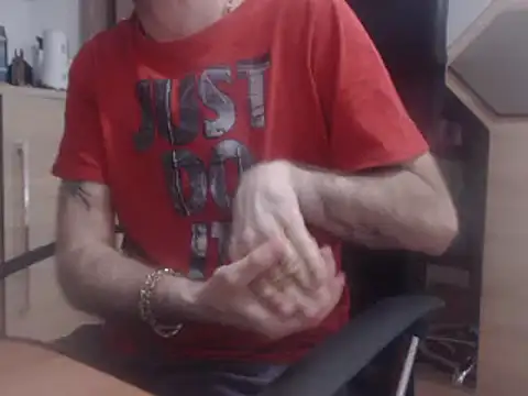 uncutguy01 online show from March 2, 2025, 1:09 pm