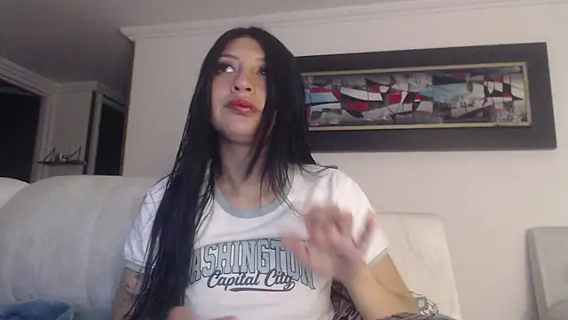 Snapshot of Nicolette_ks_ chatting on September 24, 2025, 5:14 am Nicolette ks  online show from September 24, 2025, 5:14 am