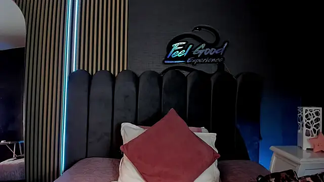 Snapshot of Nicolette_ks_ chatting on June 25, 2026, 5:12 am Nicolette ks online show from June 25, 2026, 5:12 am