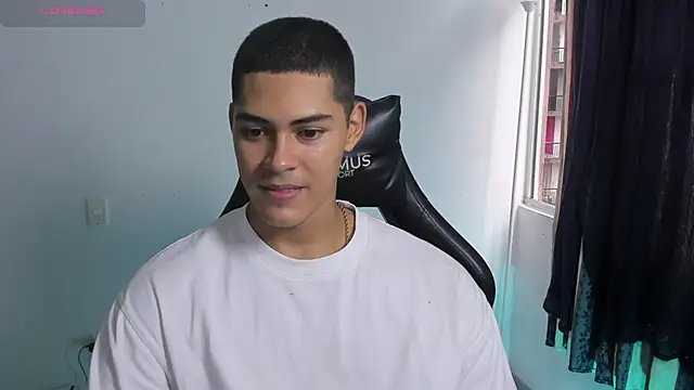 Snapshot of Iamdylan777 chatting on February 21, 2026, 11:45 am Iamdylan777 online show from February 21, 2026, 11:45 am