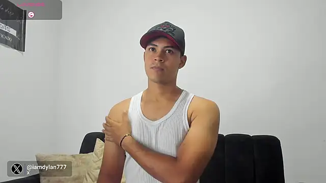 Iamdylan777 online show from January 25, 2025, 11:43 pm