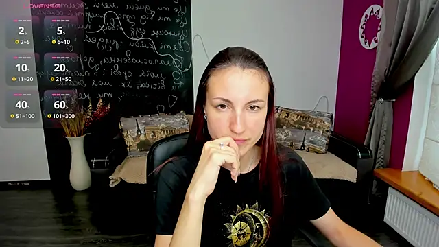 Snapshot of Missis_Sofiia chatting on July 4, 2026, 12:00 pm Missis Sofiia online show from July 4, 2026, 12:00 pm