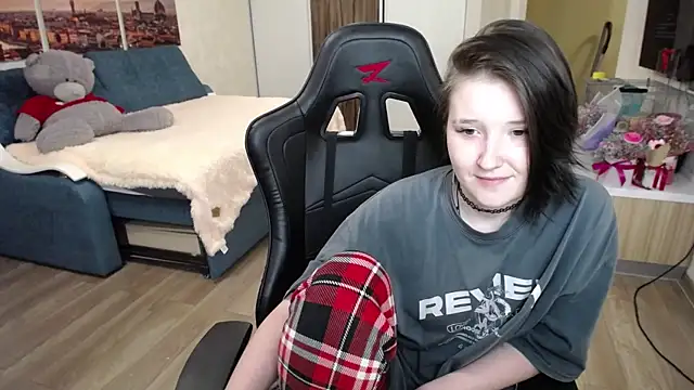 Kira Bakker online show from September 25, 2025, 5:41 pm