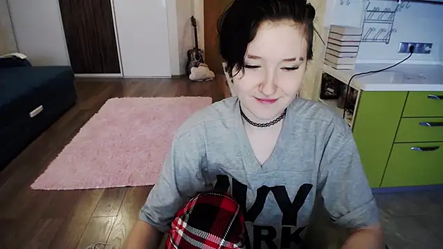 Kira Bakker online show from February 7, 2025, 5:31 am
