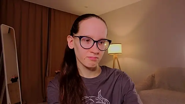 BettyBrowni online show from March 30, 2026, 4:08 pm