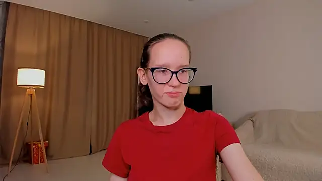 BettyBrowni online show from October 3, 2025, 4:08 pm