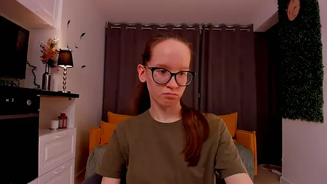 BettyBrowni online show from February 22, 2025, 7:25 pm