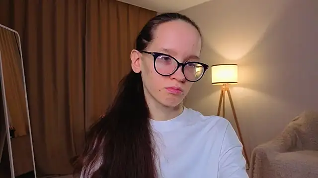 BettyBrowni online show from January 11, 2026, 4:03 pm