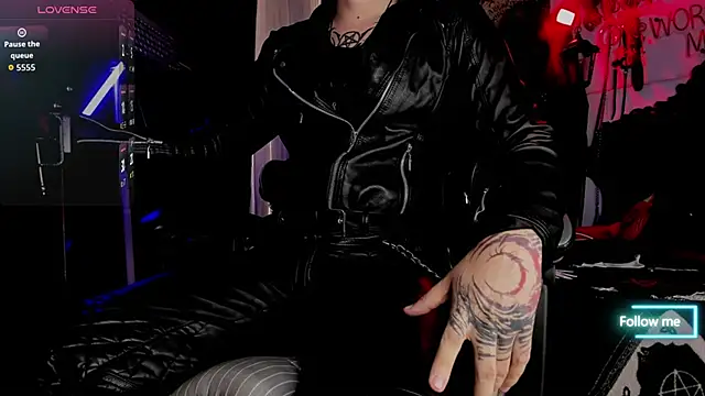 Snapshot of allanhurtss chatting on October 2, 2025, 2:20 pm allanhurtss online show from October 2, 2025, 2:20 pm