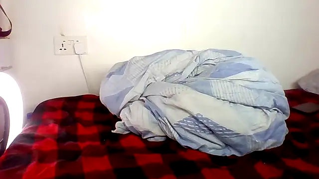 Snapshot of Precious_Diva chatting on October 9, 2025, 9:04 pm Precious Diva online show from October 9, 2025, 9:04 pm