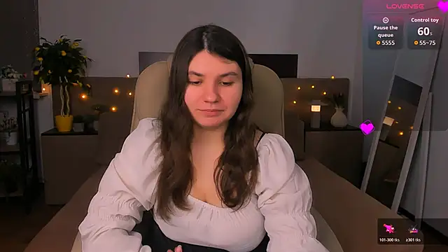 Viola  Shy online show from March 16, 2026, 9:06 pm