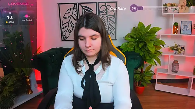 Viola  Shy online show from March 12, 2025, 12:42 am