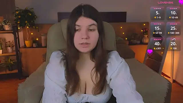 Snapshot of Viola__Shy chatting on April 26, 2026, 8:06 pm Viola Shy online show from April 26, 2026, 8:06 pm