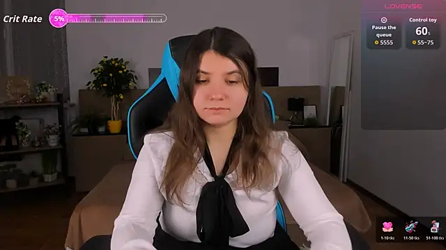 Viola  Shy online show from December 18, 2025, 7:40 pm